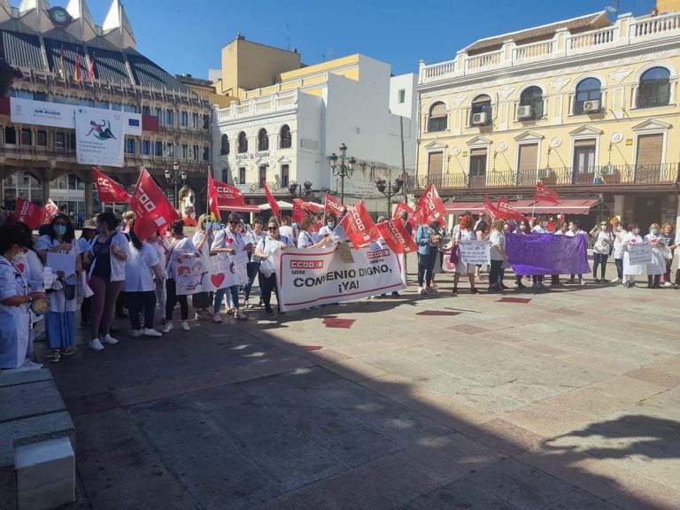 Ciudad Real: Sindicatos acusan a Fecir de no querer negociar el convenio de ayuda a domicilio y de desgastar a trabajadoras en huelga