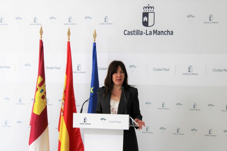 Mercedes Ros, José Antonio González y Román Escudero ganan el II Premio Periodístico Luisa Alberca Lorente por la Igualdad de Género