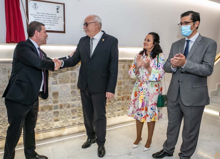 El presidente de la Diputación de Ciudad Real ha asistido a la inauguración de la «Casa Josito» de Manzanares