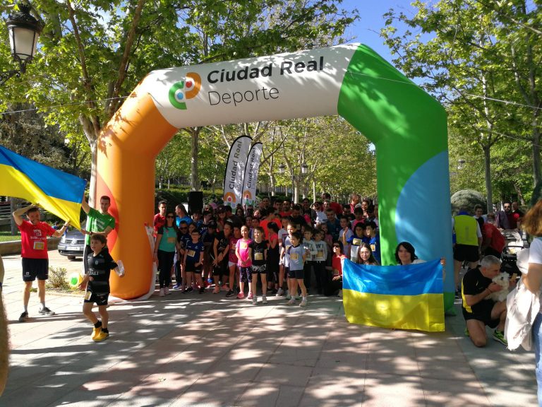 La Carrera Solidaria del Colegio Hermano Gárate de Ciudad Real consigue recaudar 2.347 euros para el pueblo ucraniano