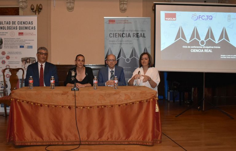 Comienza el ciclo de charlas cortas para acercar la ciencia a la sociedad, organizadas por la Facultad de Ciencias y Tecnologías Químicas    