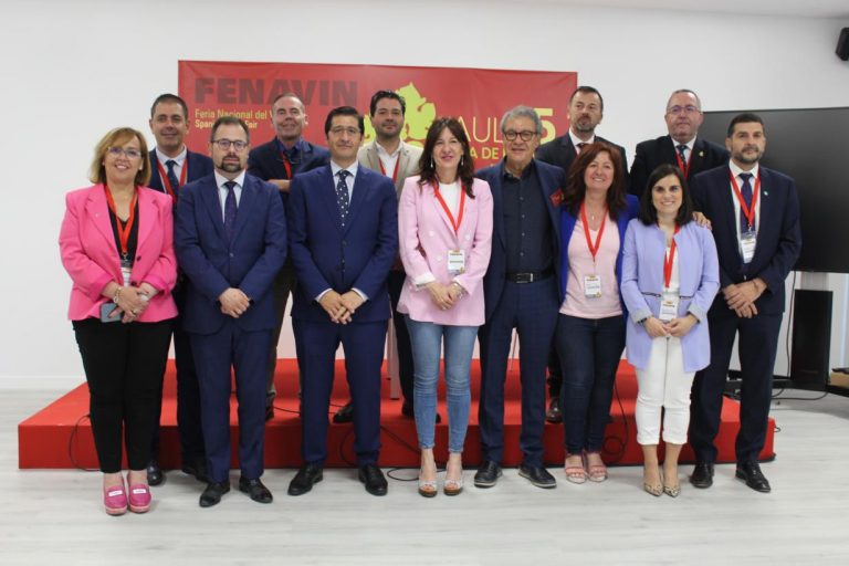 El Gobierno de Castilla-La Mancha destaca que FENAVIN, una feria que roza la excelencia, ha multiplicado por veinte cada euro público invertido