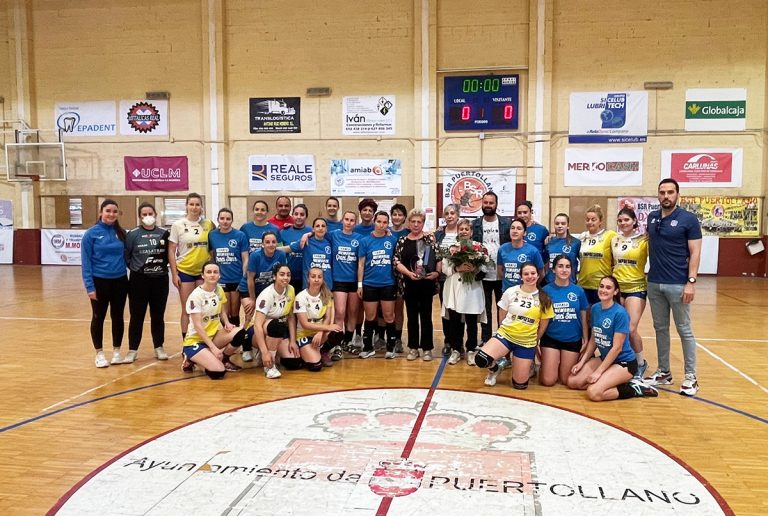 Puertollano homenajea a Graci Sanz, la pionera del balonmano femenino