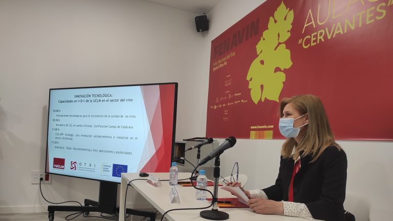 FENAVIN se convierte en el escaparate de las innovaciones I+D+i de la UCLM en el sector del vino