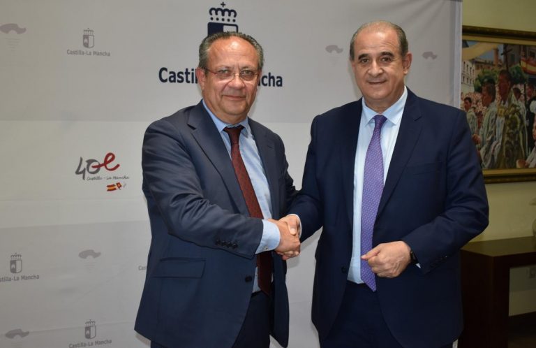 El Gobierno de Castilla-La Mancha y la Policía Nacional refuerzan su colaboración en materia de inspección y control del juego