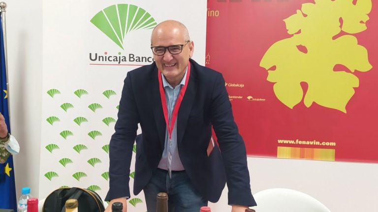 El Master of Wine Pedro Ballesteros revela las singularidades de los vinos Monastrell a cerca de 40 sumilleres internacionales