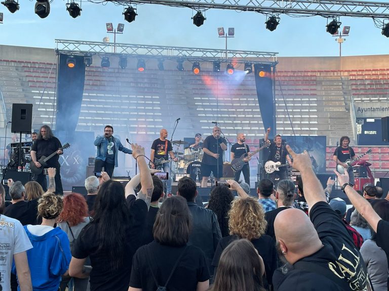 Puertollano: 1.500 rockeros al calor de las guitarras del XI Paella