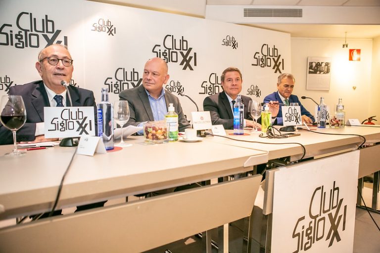 García-Page apuesta por alcanzar “ciertos criterios de gobernabilidad” entre los grandes partidos para “impedir el bloqueo político” 