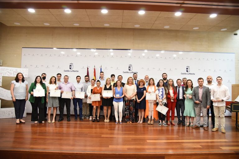 21 alumnos son reconocidos con los premios extraordinarios de Formación Profesional 2020-2021 