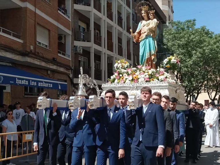 María Auxiliadora vuelve a procesionar por Ciudad Real