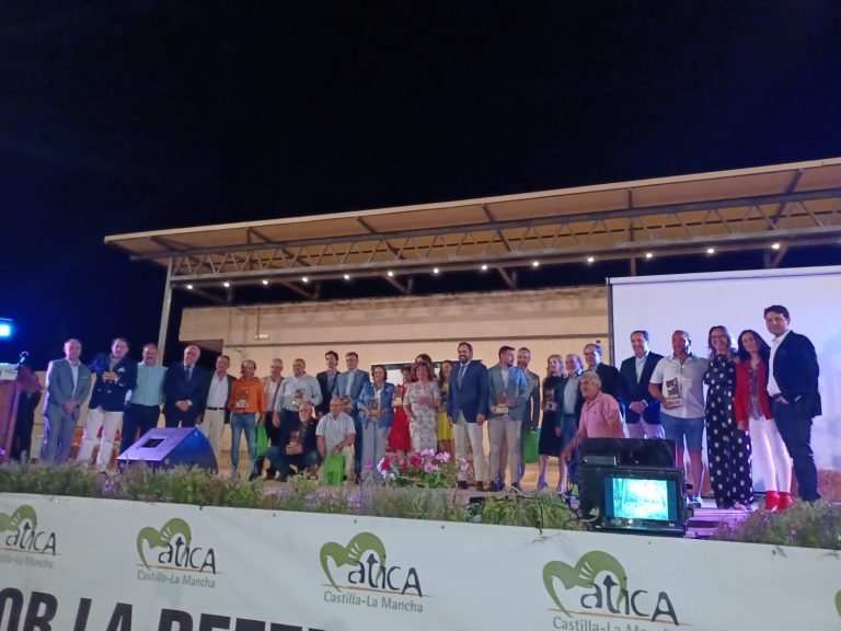 El Ayuntamiento de Porzuna, reconocido por su apoyo incondicional al mundo de la caza