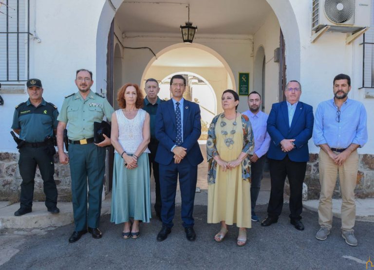 Acuerdo entre la Diputación y el Gobierno de España para acometer la remodelación integral del cuartel de la Guardia Civil de Almadén