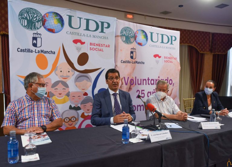 Caballero destaca a las asociaciones de jubilados y pensionistas como entidades que dinamizan la vida de las personas mayores en nuestros pueblos