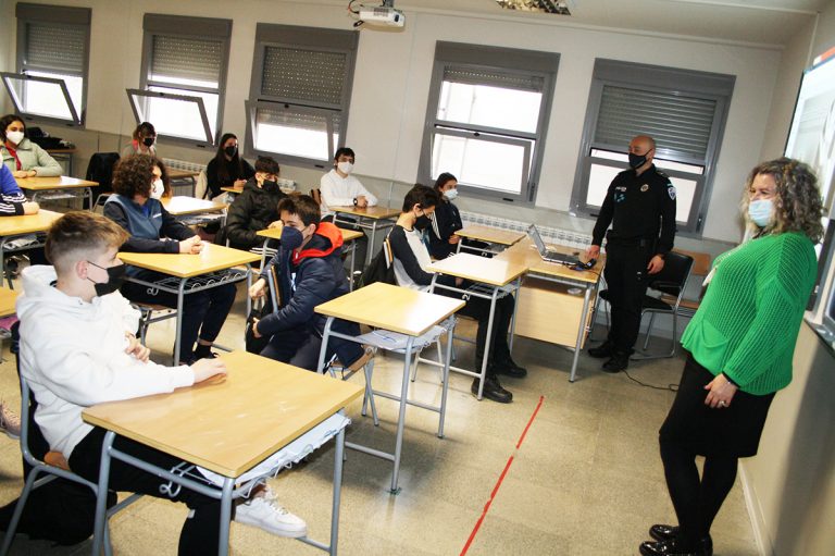 Puertollano: Más de 500 estudiantes participan en charlas preventivas de violencia de género en adolescentes