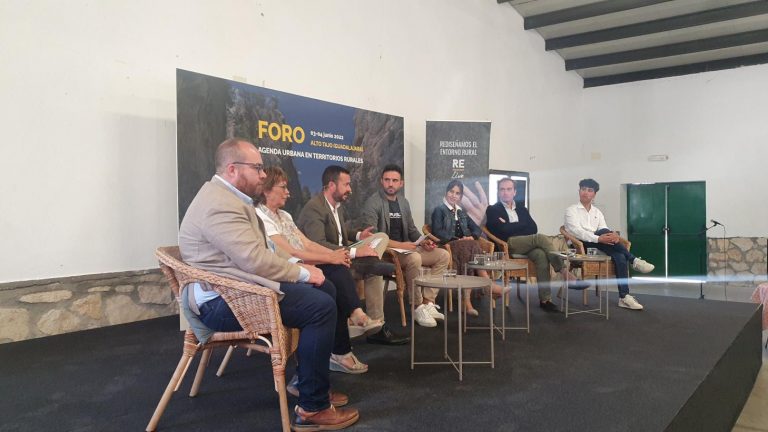 El Gobierno regional asegura su compromiso con el mundo rural y garantiza la suma de esfuerzos con el territorio para que el Alto Tajo sea un referente