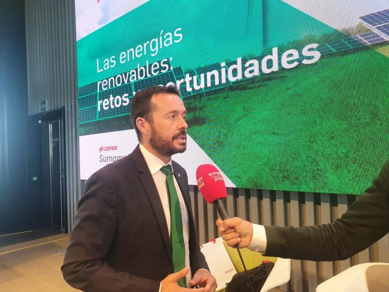 El Gobierno regional duplica, con otros 31 millones de euros, la inversión para incentivar las instalaciones de autoconsumo entre particulares, empresas y administraciones