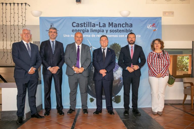 El Gobierno regional acelera su transición energética con una hoja de ruta que impulsa las renovables, la eficiencia energética y el autoconsumo