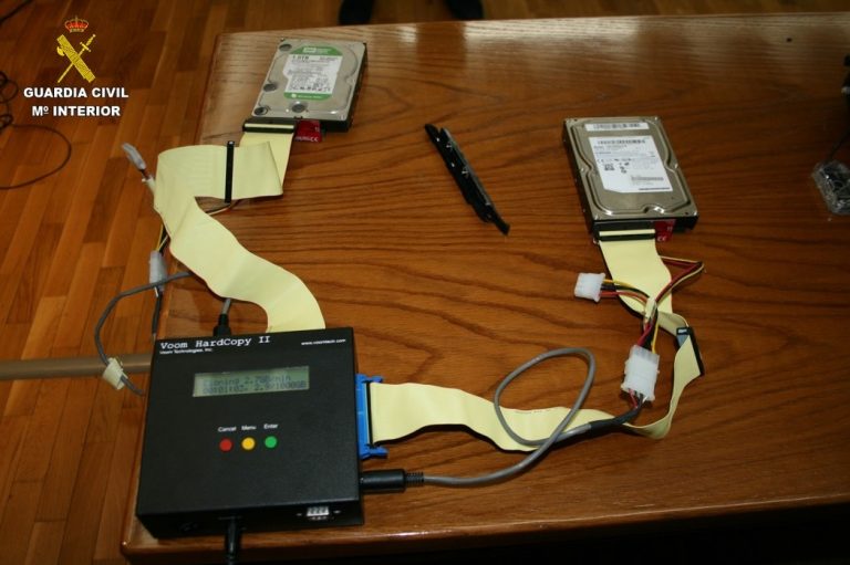 La Guardia Civil desarticula un grupo criminal dedicado a cometer ciberestafas mediante la obtención de las claves de acceso bancarias