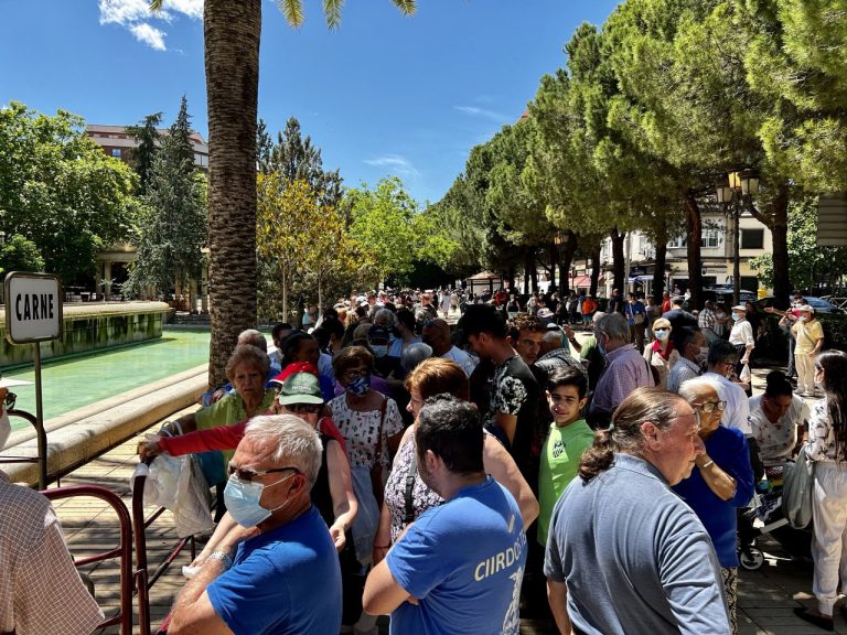 Puertollano recupera el Santo Voto como una multitudinaria fiesta gastronómica