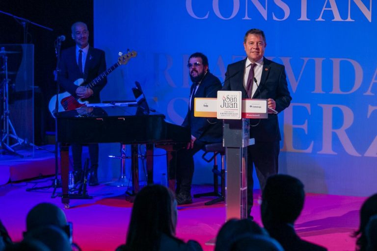 García-Page anuncia un fondo de inversión de 40 millones de euros para impulsar proyectos de I+D en la región durante los próximos cinco años