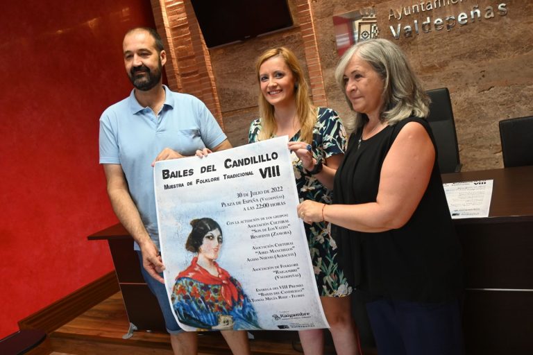 La Feria de Agosto de Valdepeñas regresa con un nuevo formato de la VIII Muestra de Folklore ‘Bailes del Candilillo’
