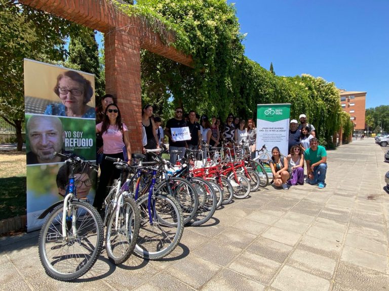 Fundación Cepaim recibe 15 bicicletas para personas solicitantes de asilo y refugio