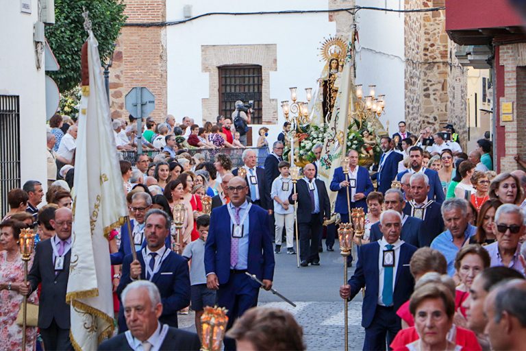 Almodóvar del Campo volvió a acompañar a su patrona, la Virgen del Carmen