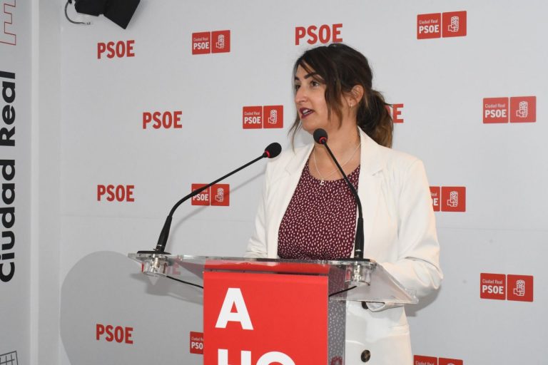 Cristina López: «Lo que hay es un trabajo para garantizar el acceso al transporte público de todos los ciudadanos vivan donde vivan»