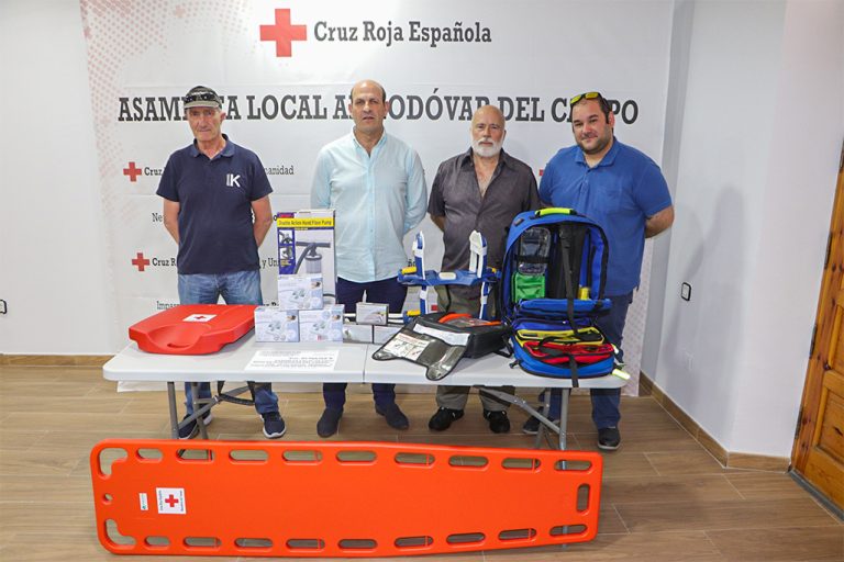 Los Caballeros Legionarios realizan una importante donación a Cruz Roja de Almodóvar del Campo