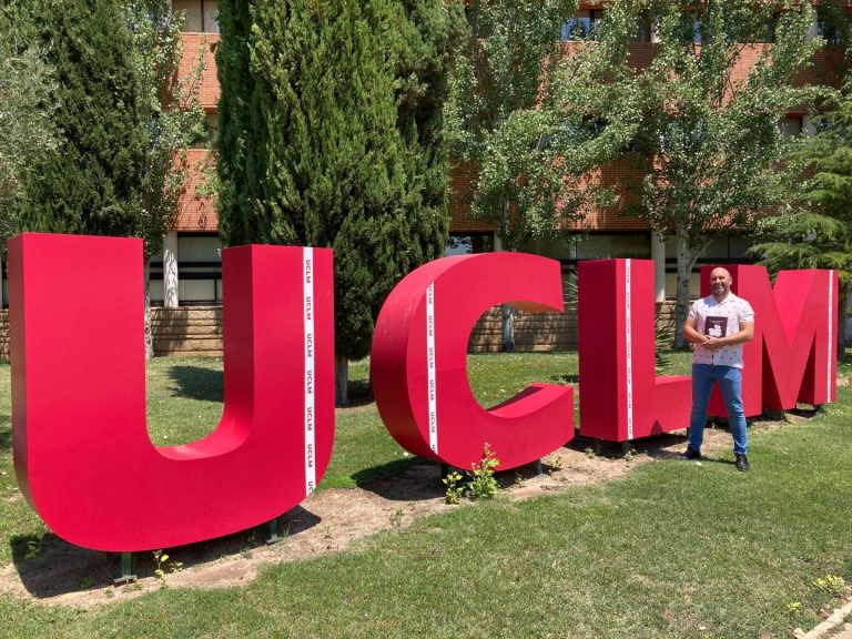 La Fundación BBVA premia al profesor de la UCLM Virgilio Gómez por su libro “Bayesian Inference with INLA”