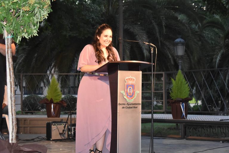 Ciudad Real: María del Hierro Ayala se presenta como Dulcinea reivindicando el papel emprendedor y creador de la mujer