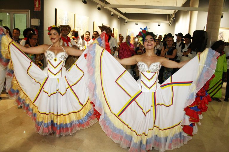 Puertollano: Un Festival de Folclore sin fronteras que une arte y cultura de tres continentes