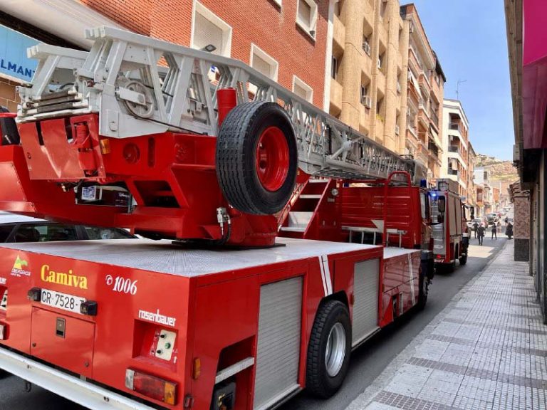 Puertollano: Incendio en un piso de la calle Pozo