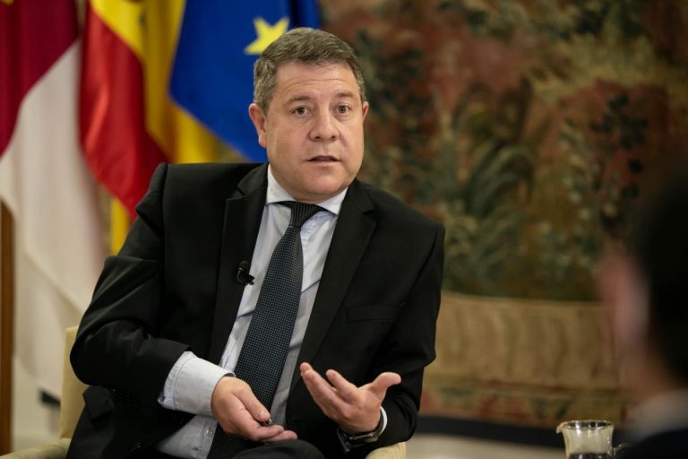 García-Page muestra su apoyo al Gobierno de Sichuan tras el terremoto registrado allí esta semana, que deja al menos 80 fallecidos