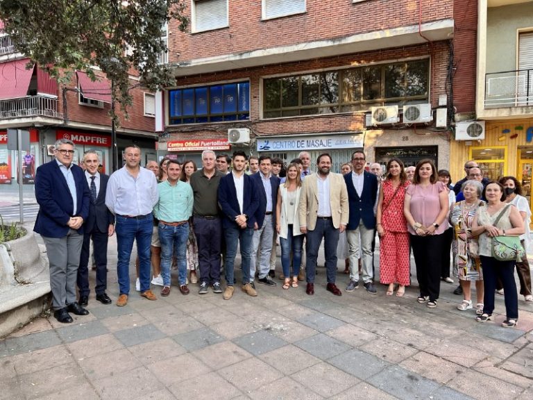 Núñez inaugura la nueva sede del PP de Puertollano ensalzando su vocación de gobierno local con una candidatura «sólida y potente»