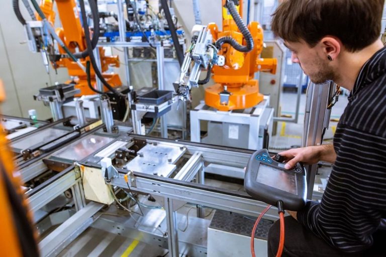 Hasta 125 alumnos de FP de 47 centros de C-LM se benefician de prácticas en empresas de UE gracias a Consorcio Erasmus+