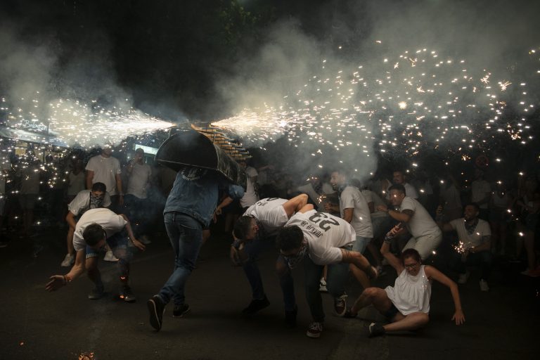 Vuelven los espectaculares toros de fuego