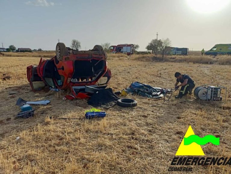 Conductor atrapado tras sufrir un accidente entre Daimiel y Bolaños de Calatrava