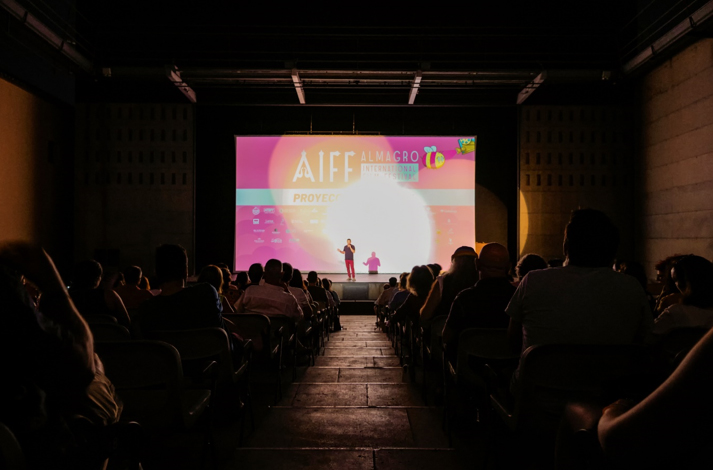 Cientos de espectadores llenan la Plaza Mayor y el Teatro Adolfo Marsillach en el primer fin de semana del Festival de Cine de Almagro