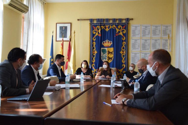 El Gobierno regional abre el proceso de información pública para la declaración del proyecto de  inversión de Ampuero Grupo Industrial 10 en Cebolla como prioritario