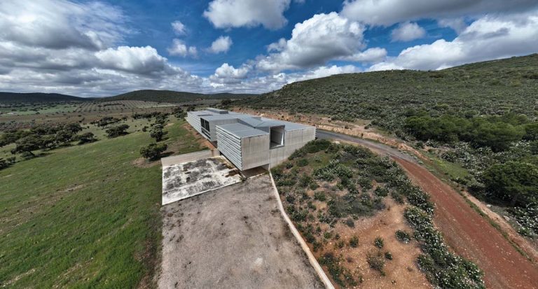 Rebajan a precio de ganga la bodega del famoseo y la «jet set» de Ciudad Real