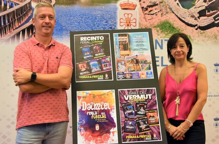 Daimiel retoma el desfile inaugural de peñas en las fiestas, este año con «toque manchego»