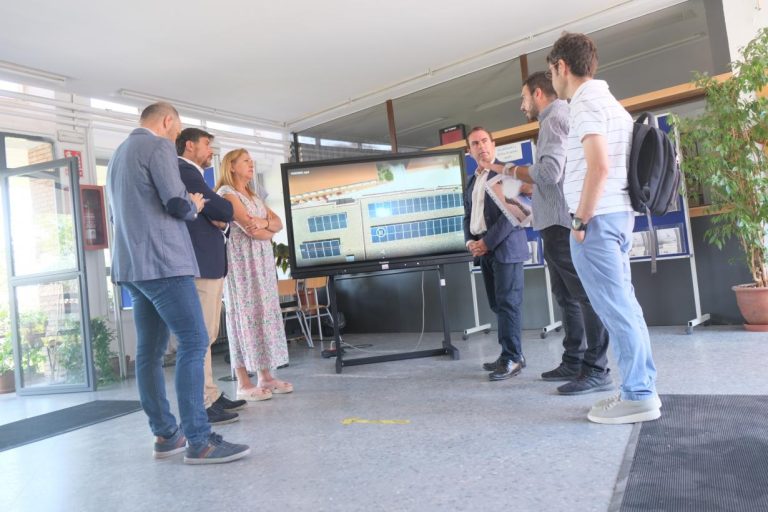 El Gobierno de Castilla-La Mancha destina más de 6.600.000 de euros a la instalación de placas fotovoltaicas en institutos y centros de Educación Especial de la región