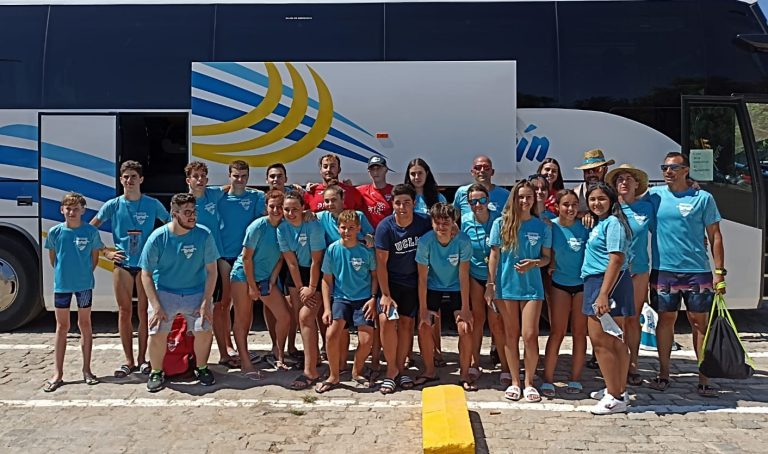 El Club de natación Puertollano despide un año de éxitos deportivos