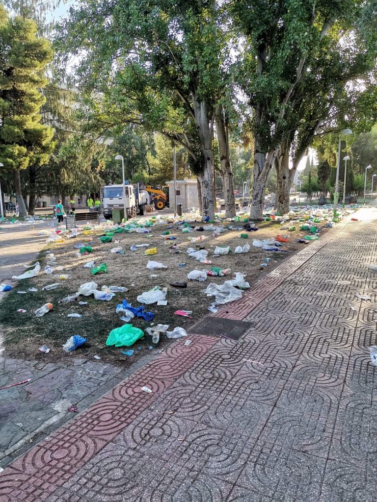 Los hosteleros, “decepcionados” ante la “permisividad” del Ayuntamiento con el botellón durante la Pandorga