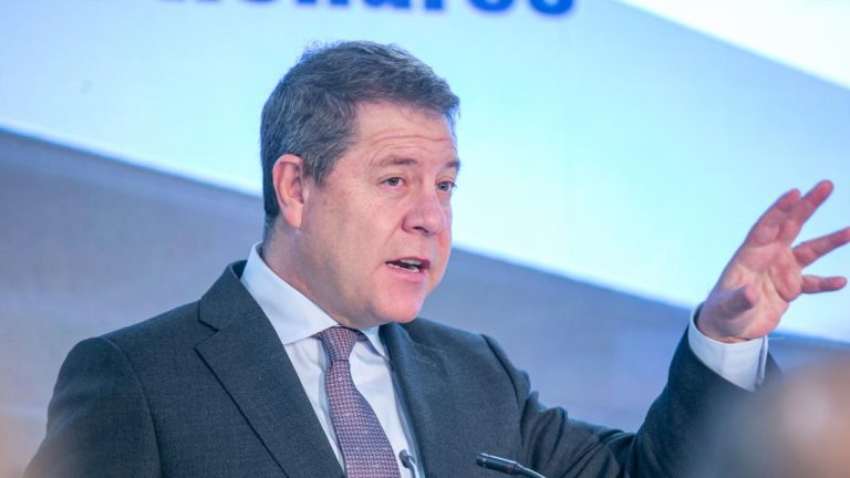 García-Page inaugura este domingo la rehabilitación de la plaza de toros de Almadén, así como del Ayuntamiento y el Polideportivo Municipal de Saceruela 