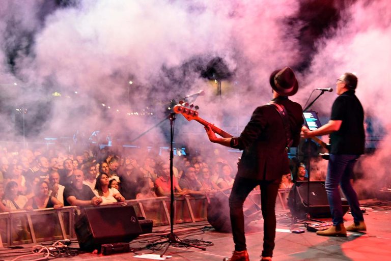 Las buenas historias musicales de los 80 y los 90 se subieron al escenario de ‘Daimiel en Concierto’