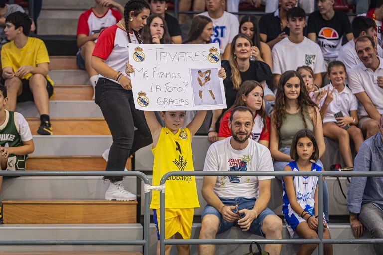 Real Madrid y UCAM Murcia en Puertollano: Galería de fotos de José Ramón García-Carpintero