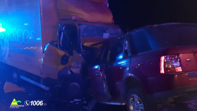 Fallece una persona tras chocar un todoterreno, en sentido contrario, contra una furgoneta en Miguelturra