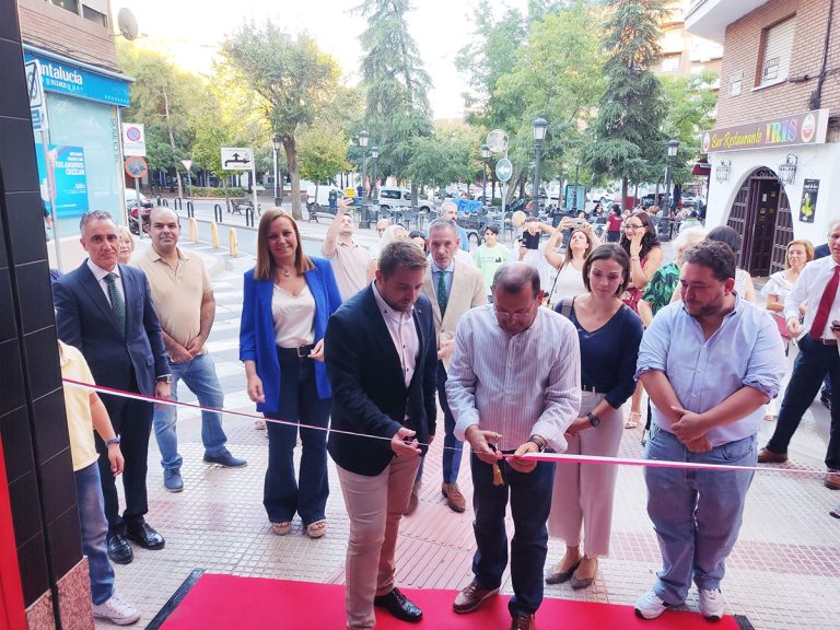Abre en Puertollano el centro académico «Proyecto Siglo XXI»